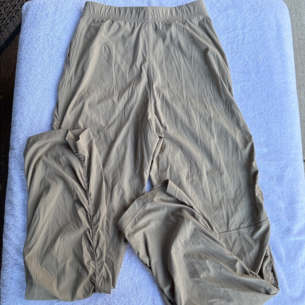 Lululemon Dance Studio Slim-Fit High-Rise Flared Pant - Picture 11 of 15